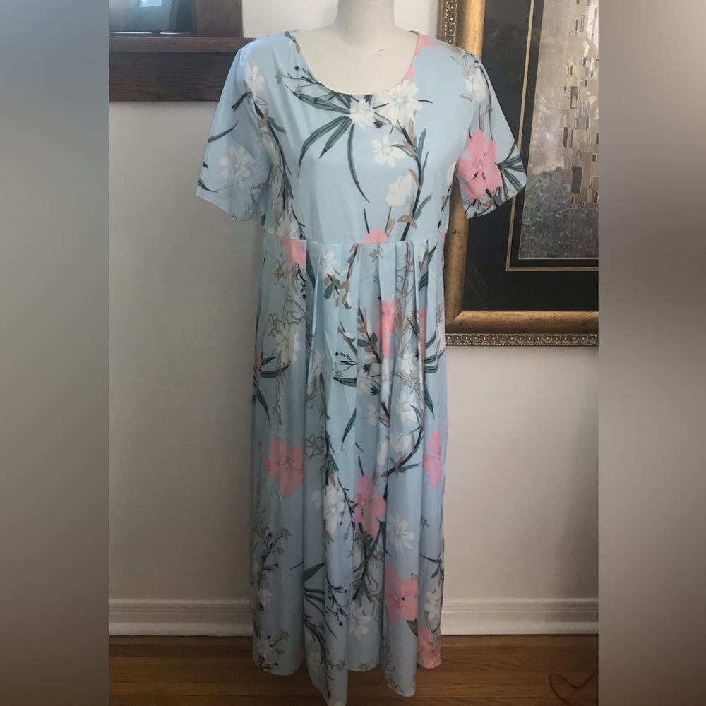NWT - Made With Love Maxi Dress - Size Medium